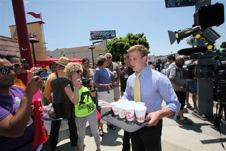 Chick-fil-A anti-gay “eat-in” movement: new tactics