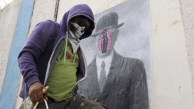 Honduran Graffiti Artist Uses Street Art to Protest Violence